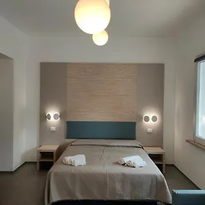 Apartment Iris Ar Holiday-home, Peschiera del Garda