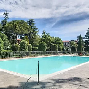 Bilocale A 100m Dal In Con Piscina. Appartamento